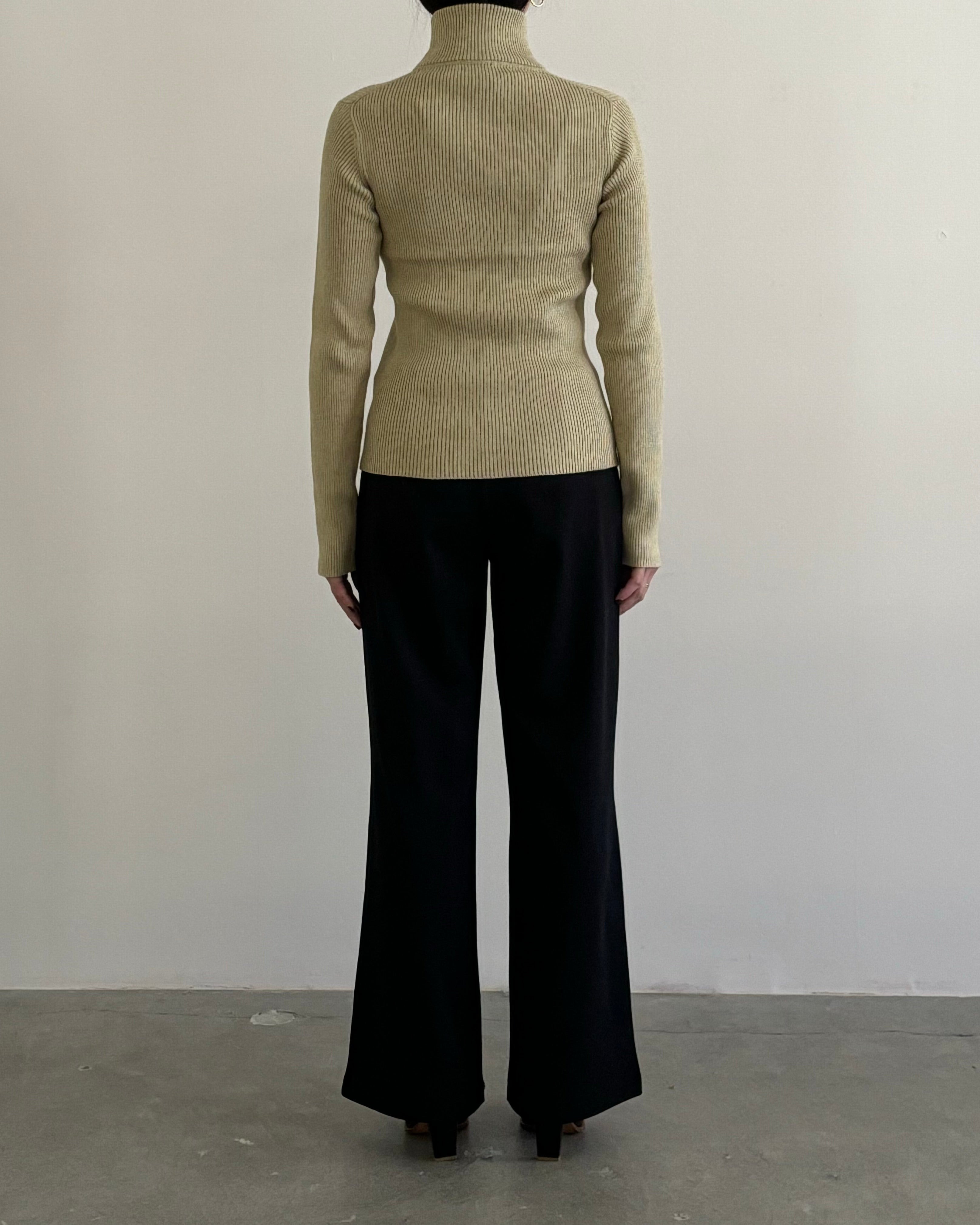 RIBBED TURTLE TOP [BEIGE]