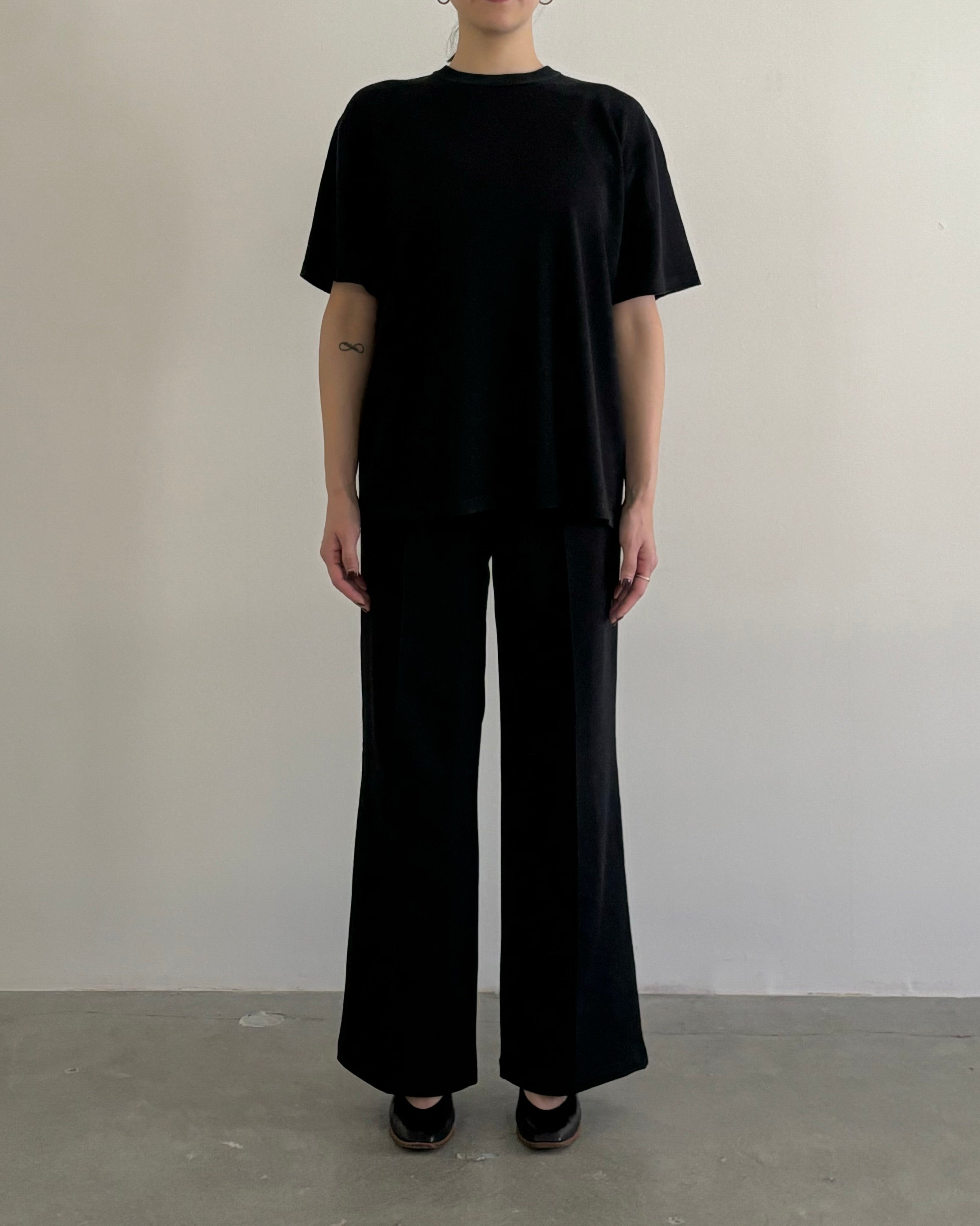 SMOOTH TENCEL WOOL KNIT TEE [BLACK]