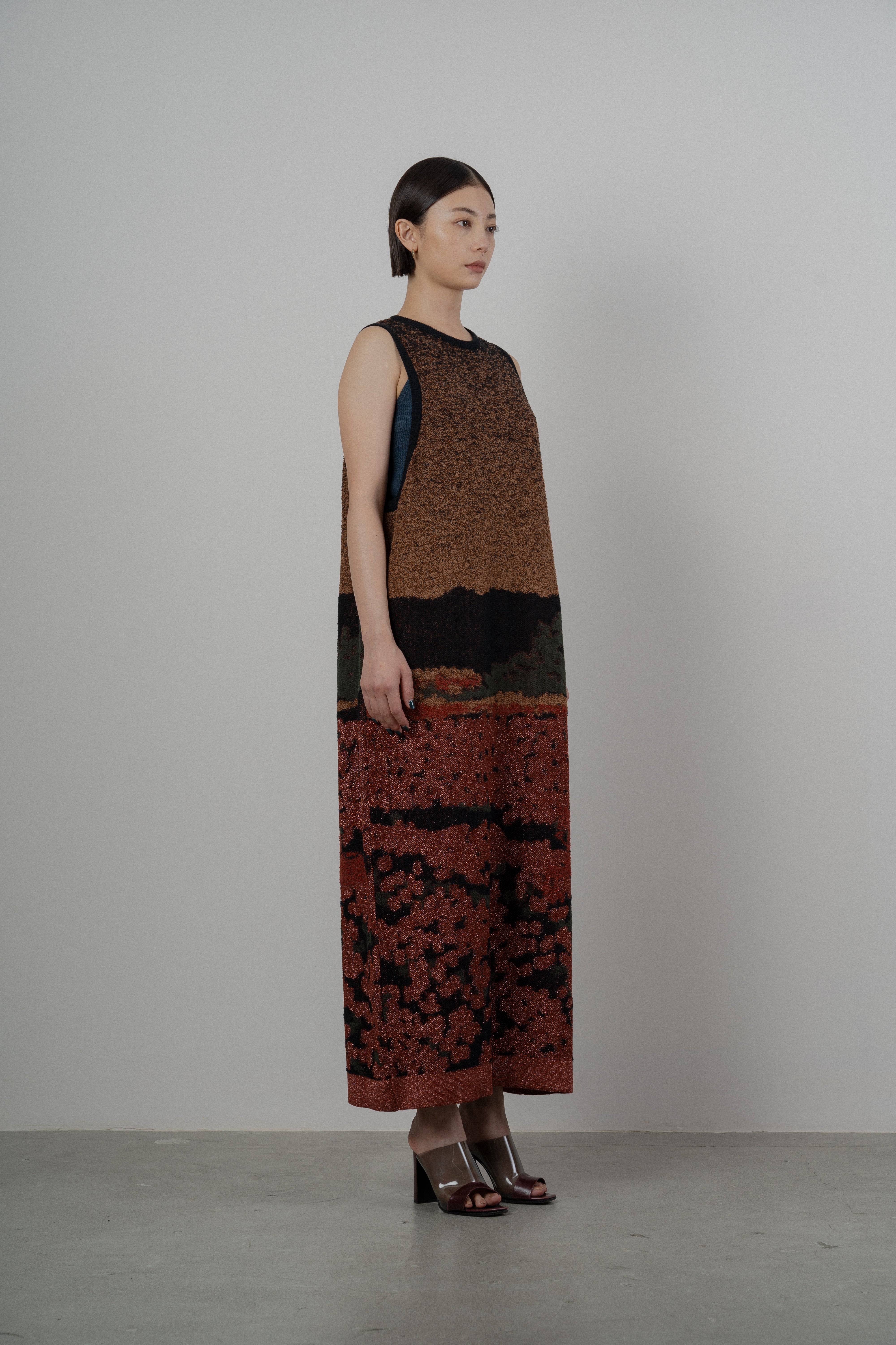 DREAMY HORSE KNITTED DRESS [BROWN MIX]