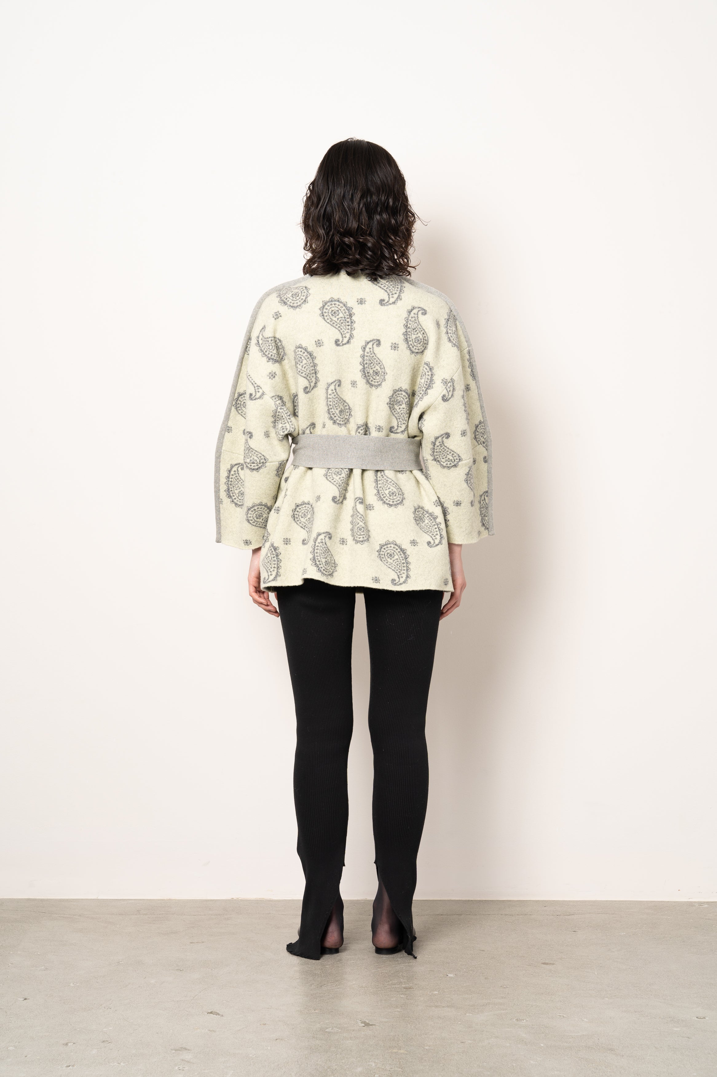 PAISLEY BOILED KNIT JACKET [CREAM]