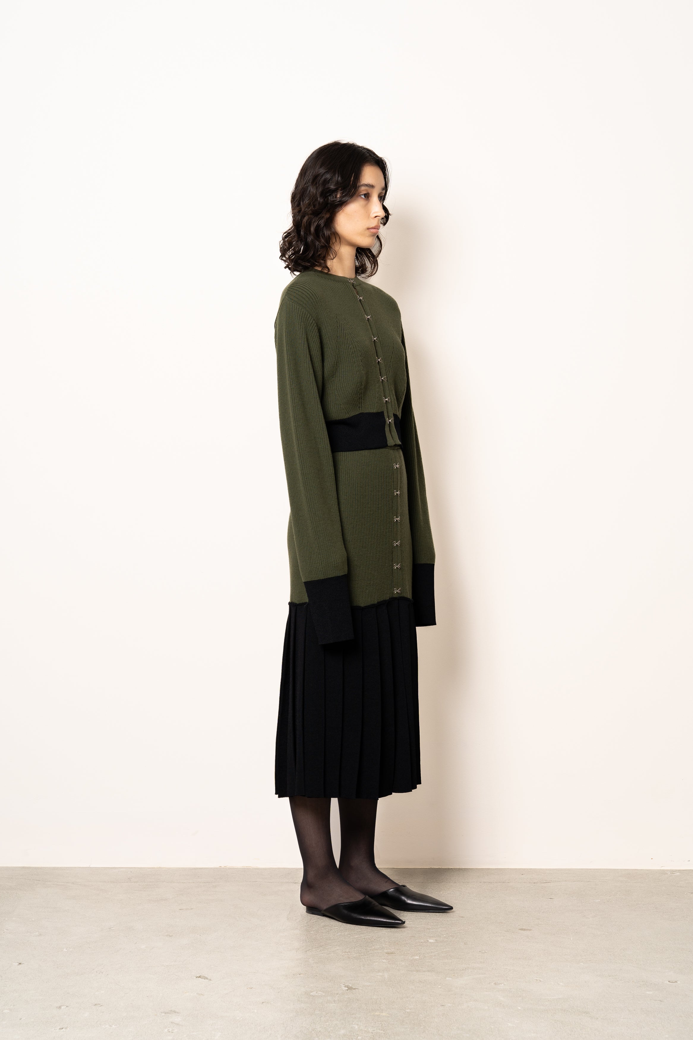 DIAMOND PATTERN RIBBED CARDIGAN [DARK GREEN]