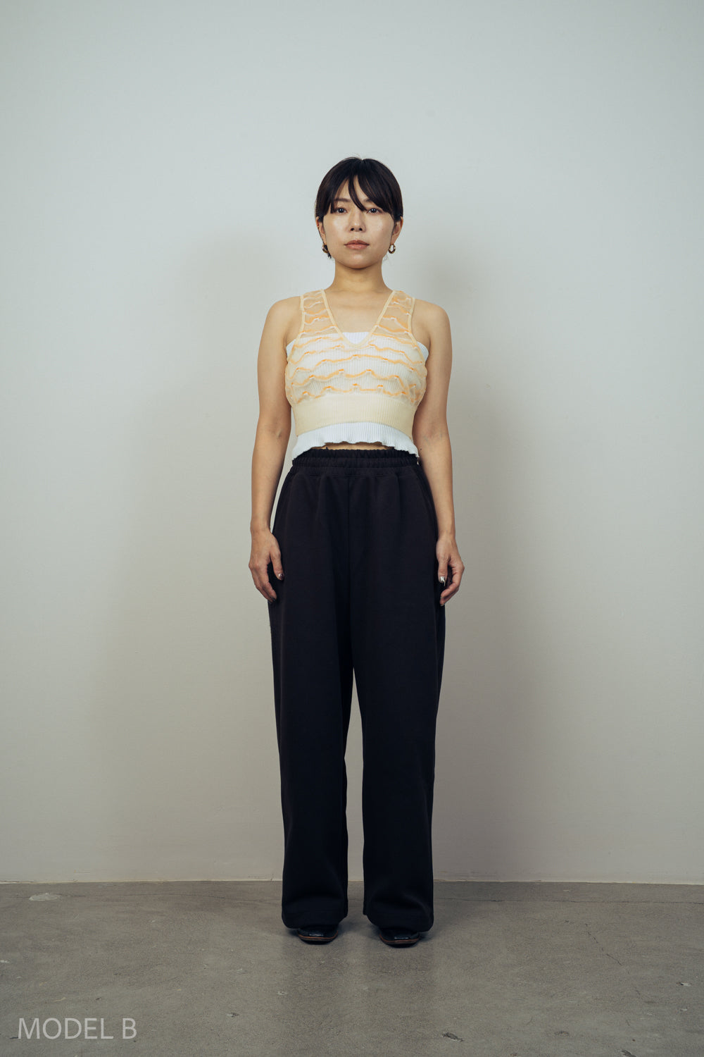 JACQUARD V/N SHEER TOPS [BLACK]