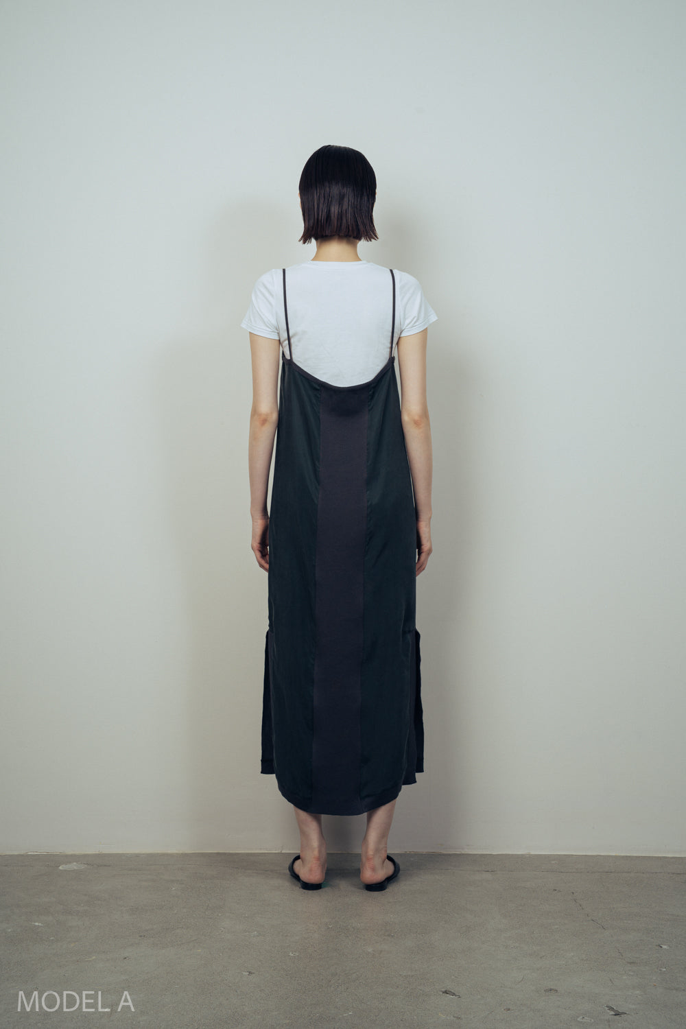 SUEDE LIKE BACK RIB DRESS [GRAY]