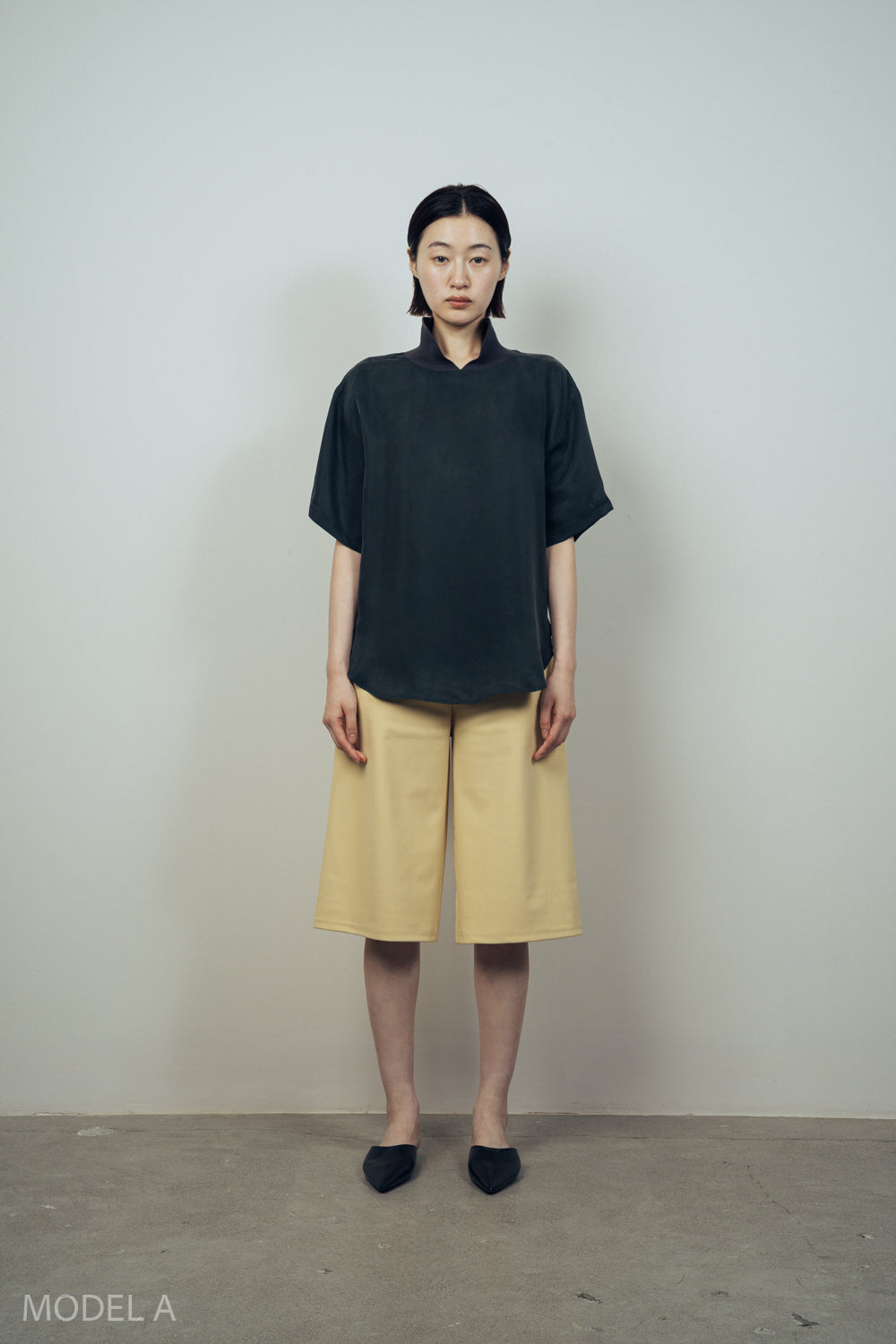 SUEDE LIKE BLOUSE [GRAY]