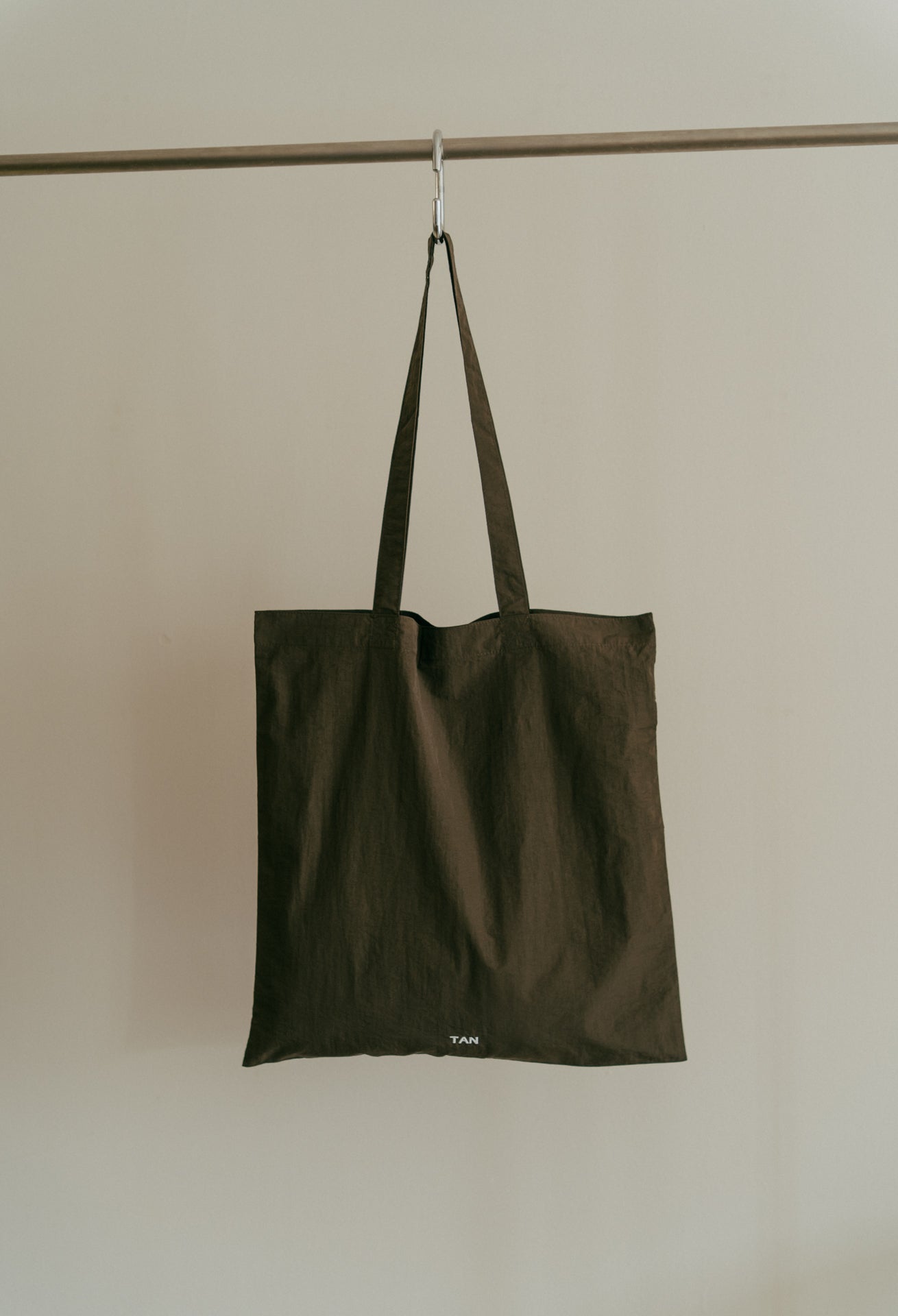 TAN BAG [KHAKI]