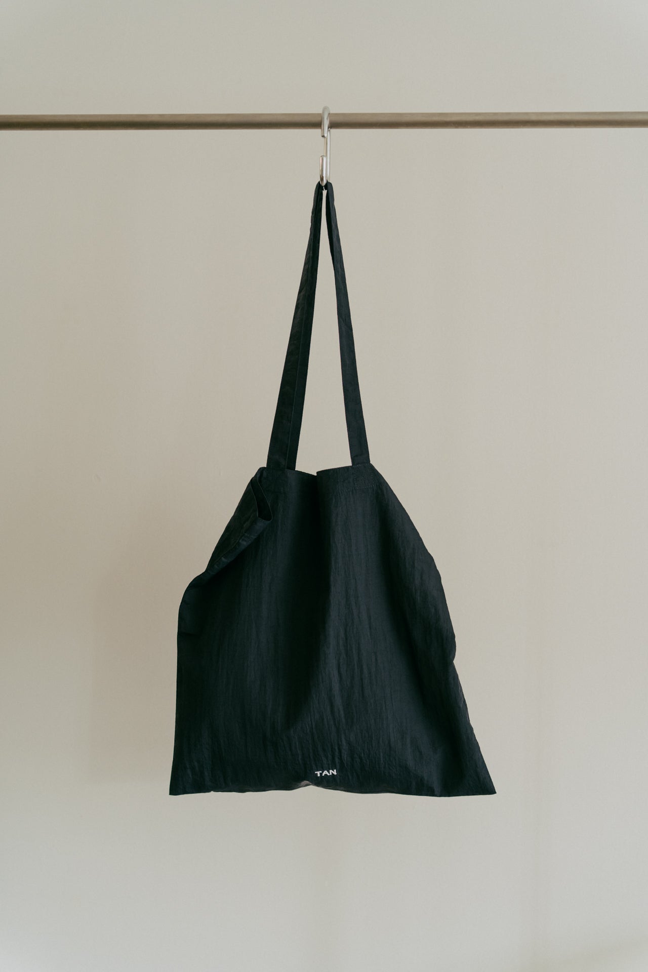TAN BAG [DARK NAVY]
