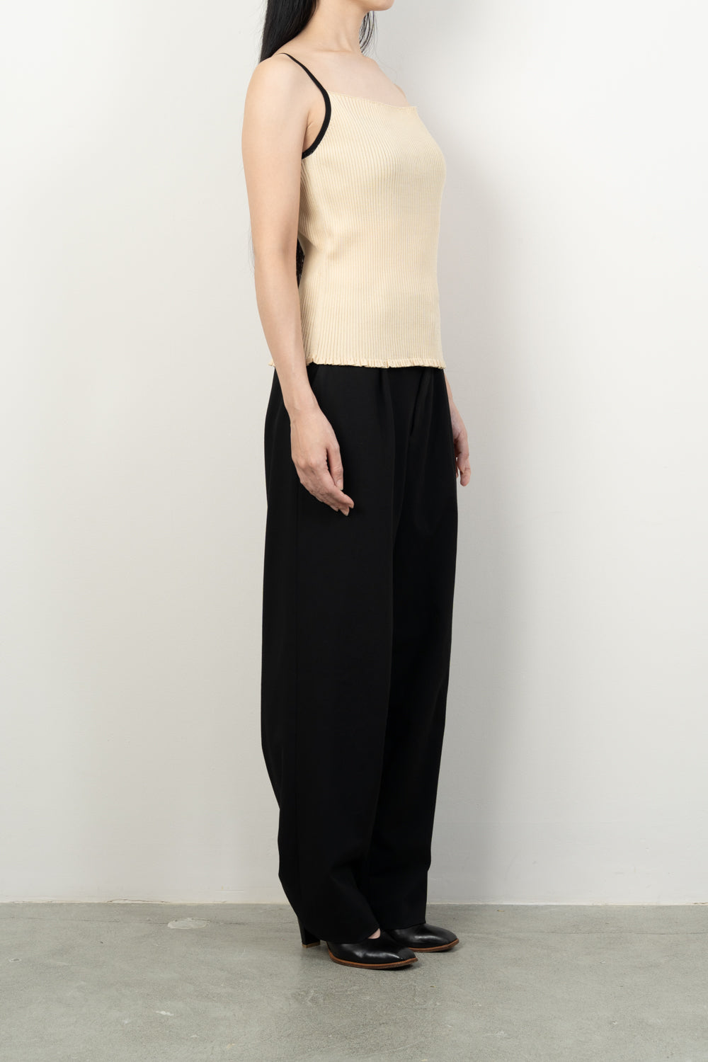 FRILL RIB CAMISOLE [CREAM]