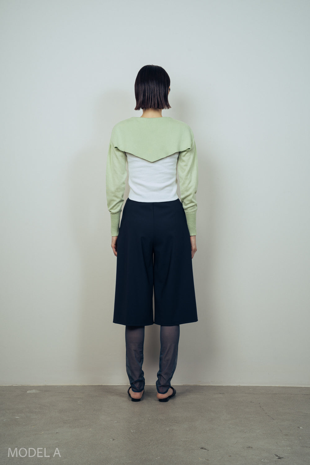 SILK MIX V/HEM SHORT TOPS [MINT]