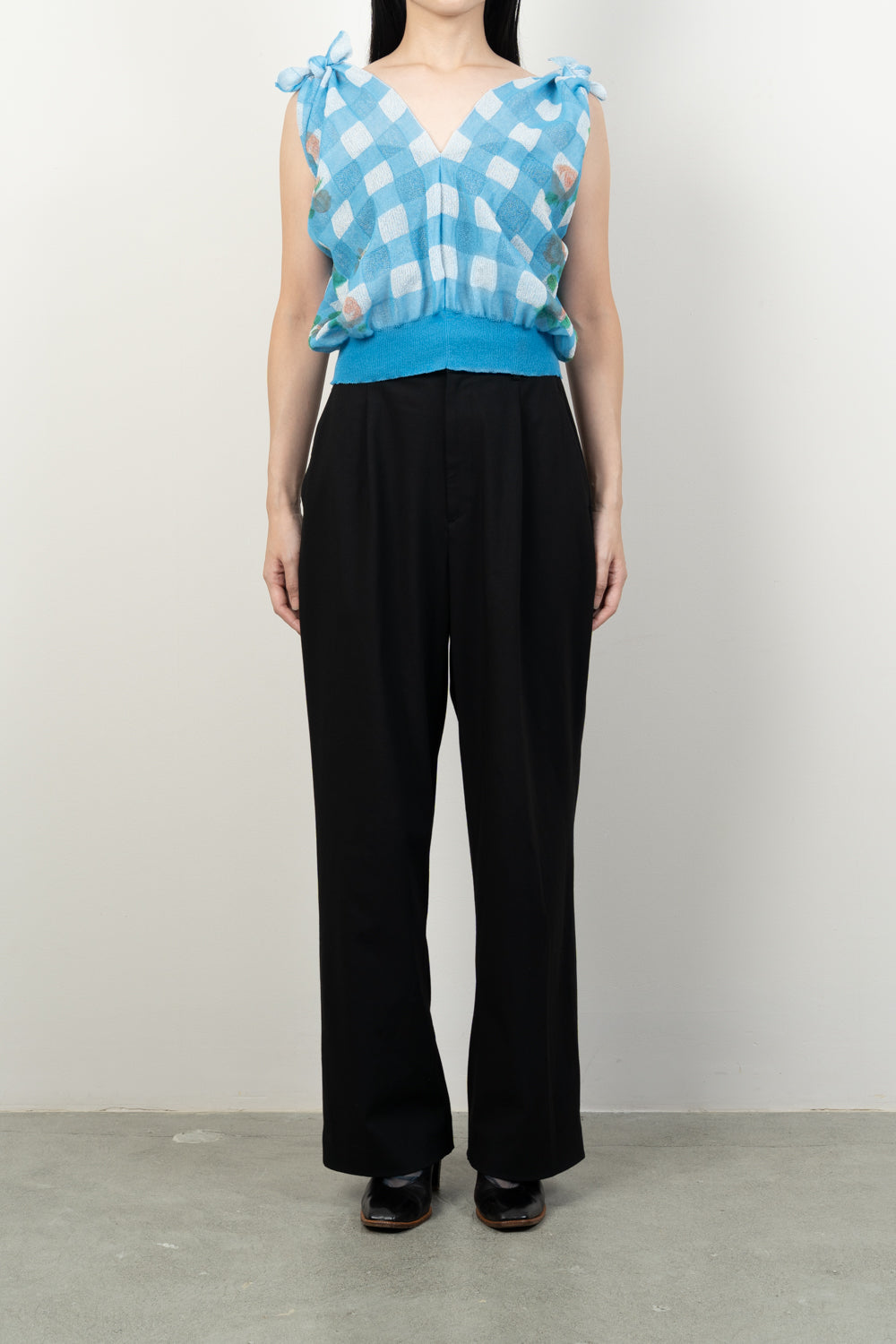 FLOWER PRINTED GINGHAM KNIT TOP [BLUE]