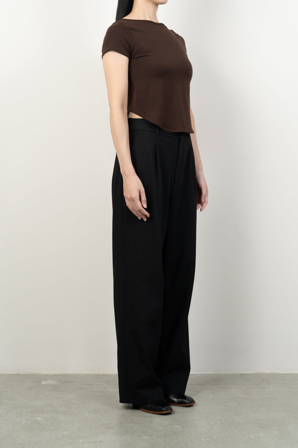 BANDEAU FRONT-BACK SMOOTH JERSEY TEE [BLACK]