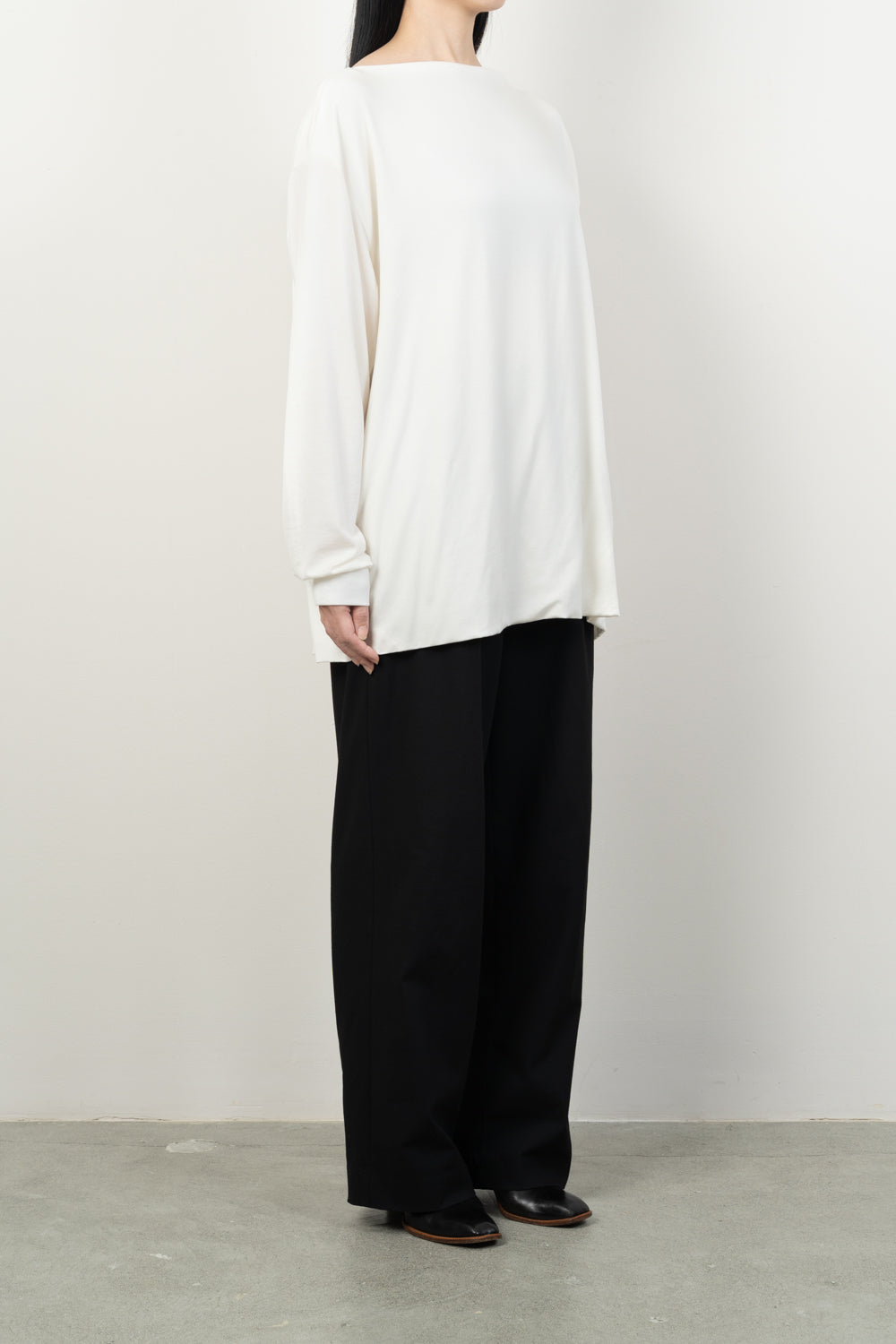 SMOOTH JERSEY DOUBLE LONG TEE [OFF WHITE]