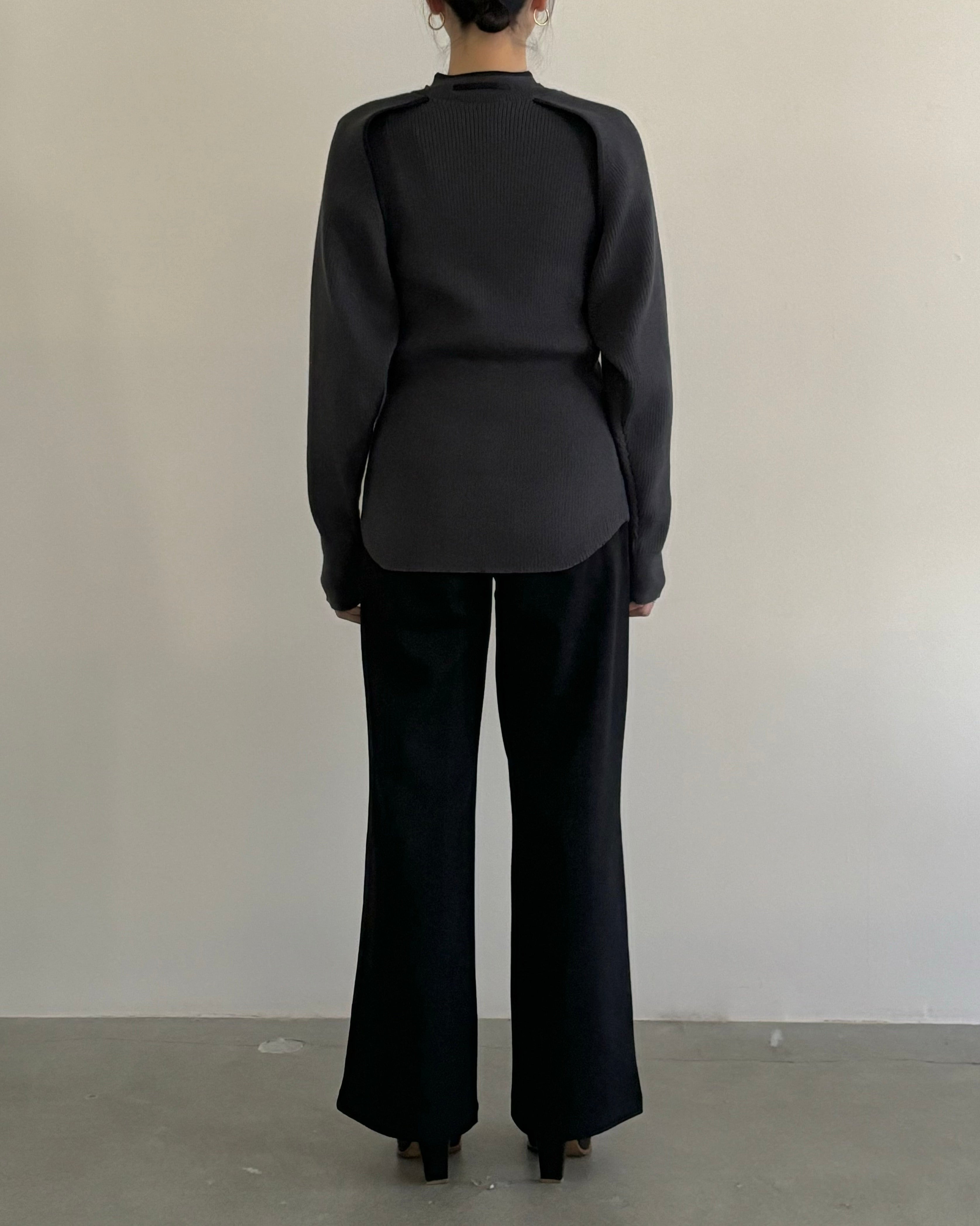 OPEN SLEEVE V/NECK KNIT TOP [STEEL GRAY]