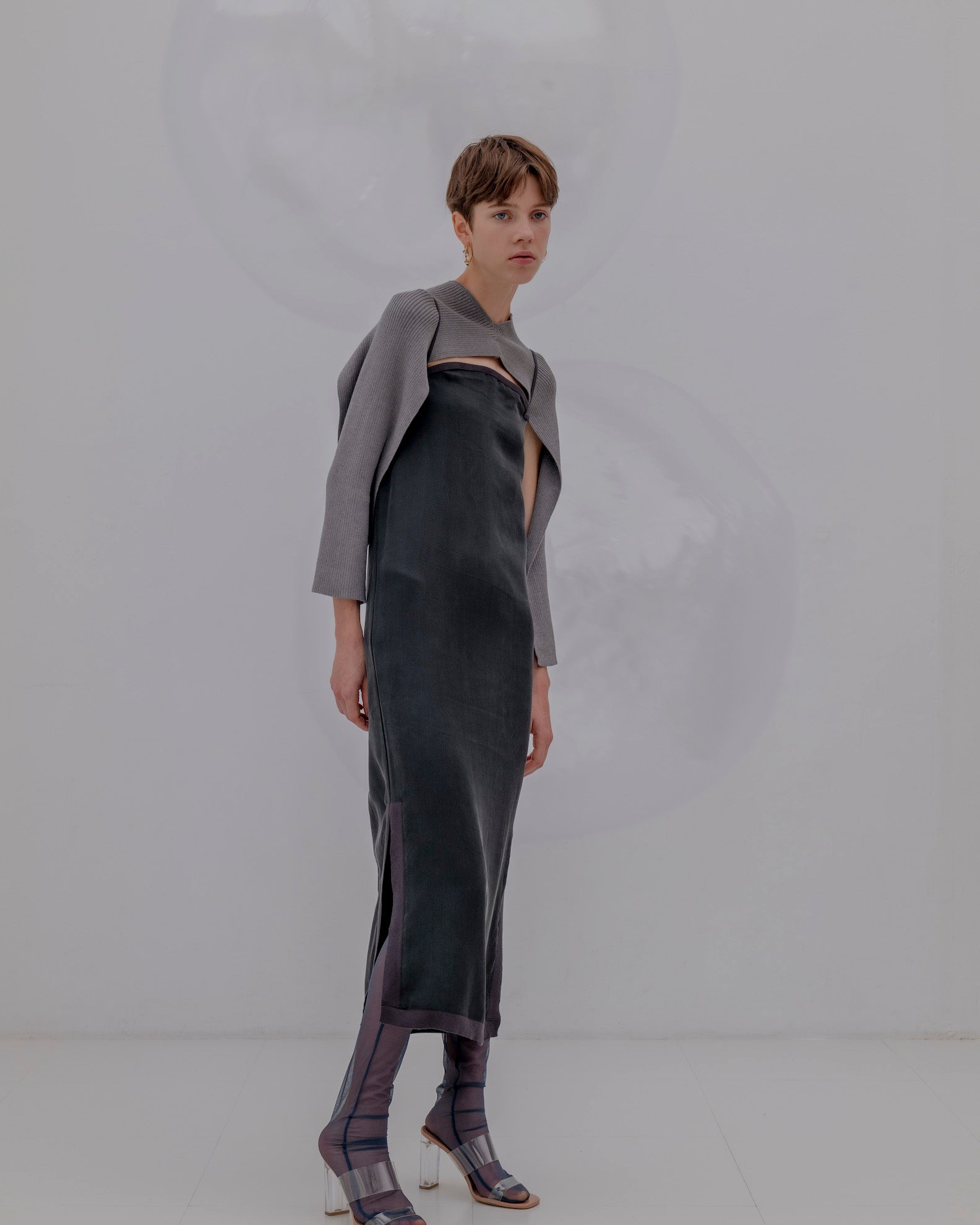 SUEDE LIKE BACK RIB DRESS [GRAY]