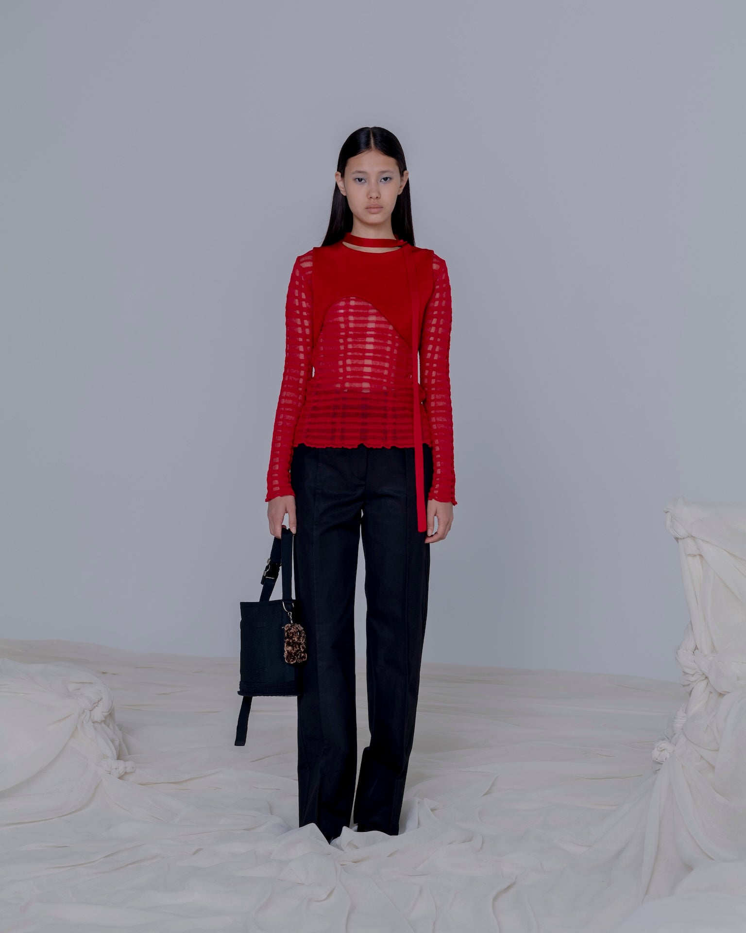 CURVED HEM KNIT TOPS [RED]