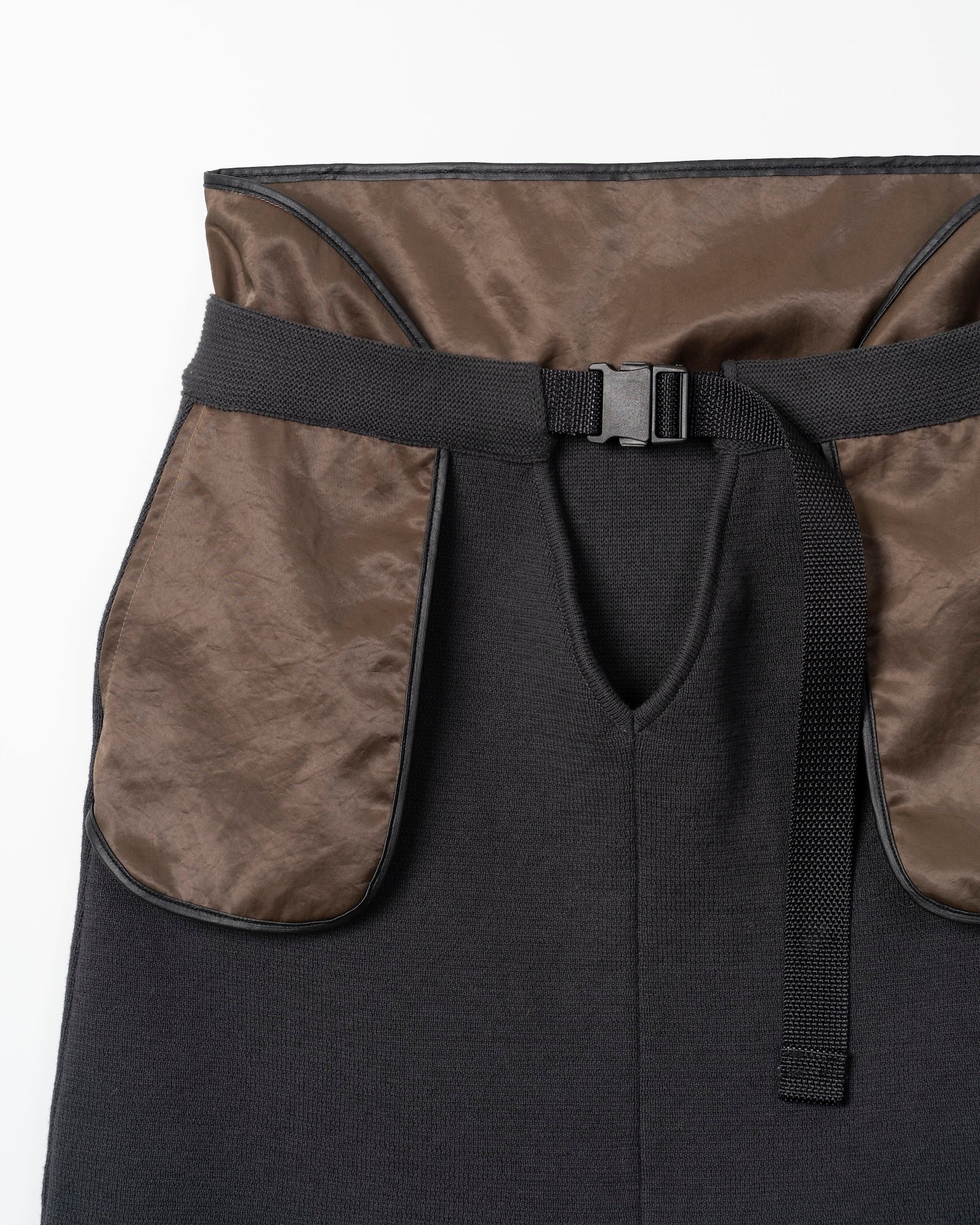 V-FRONT KNIT LAYERED MINI SKIRT [STEEL GRAY]