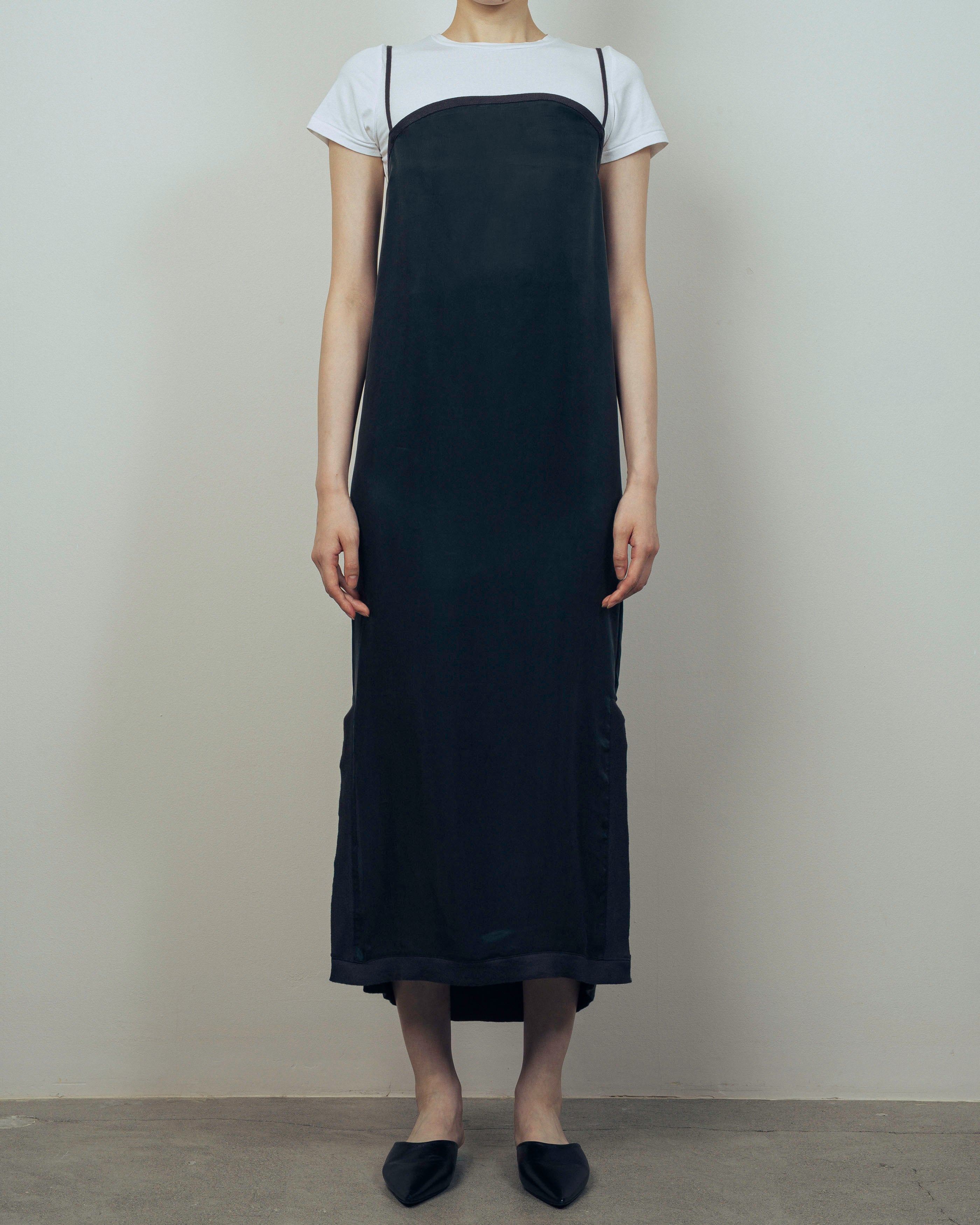 SUEDE LIKE BACK RIB DRESS [GRAY]