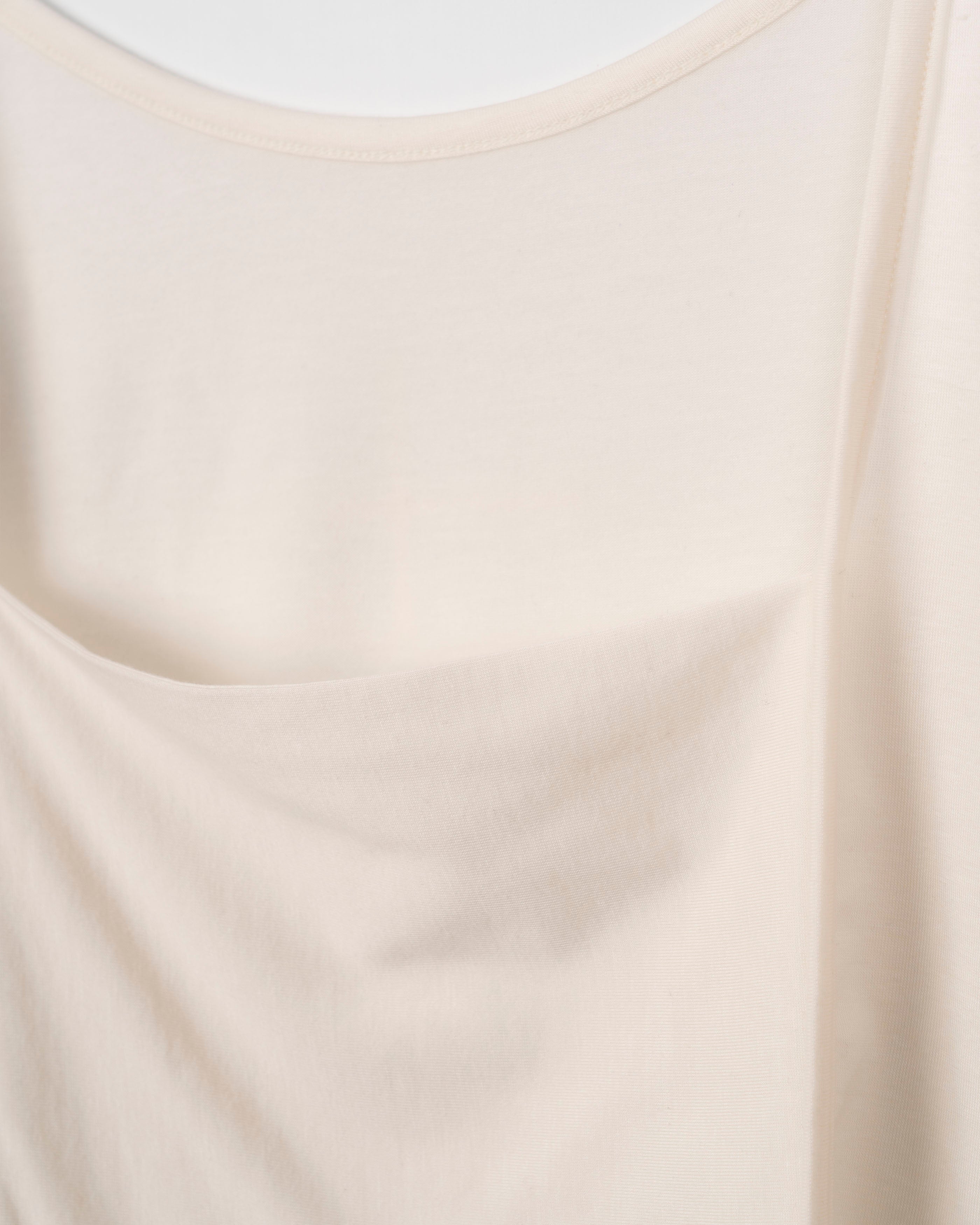BANDEAU FRONT-BACK SMOOTH JERSEY TEE [OFF WHITE]